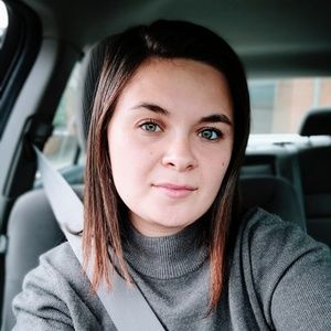 Meet your Posher, Delia